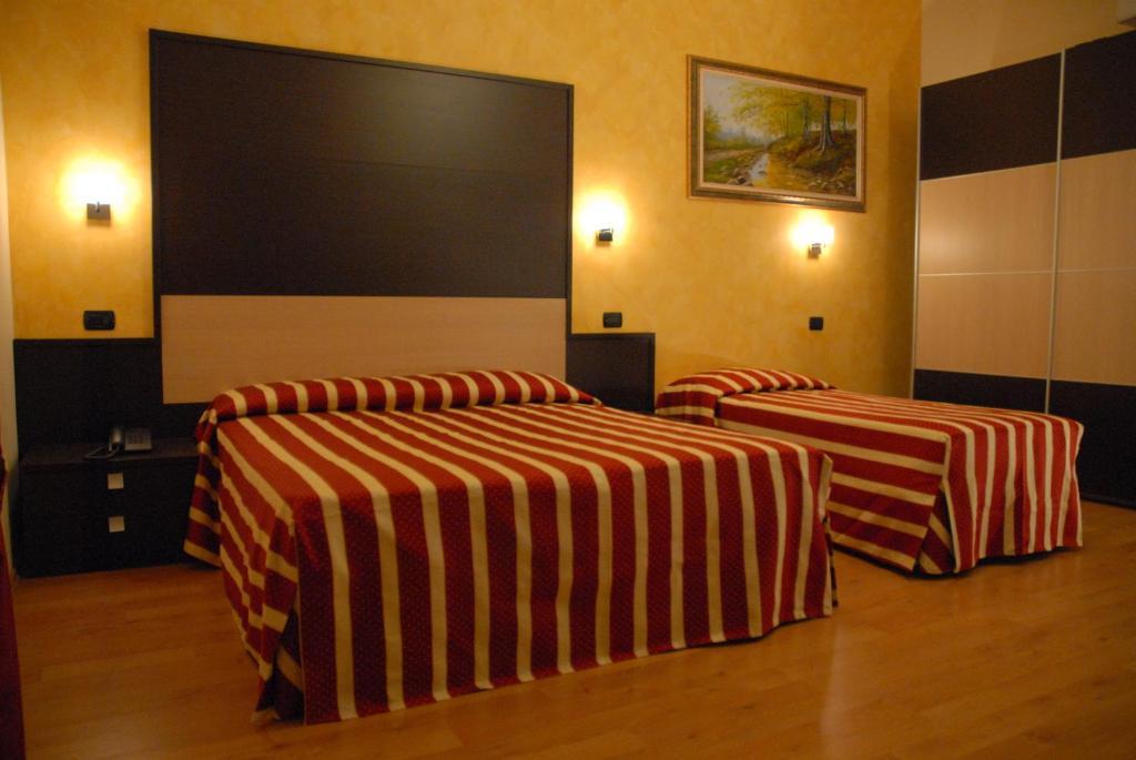 Hotel Iacone Chieti Phòng bức ảnh