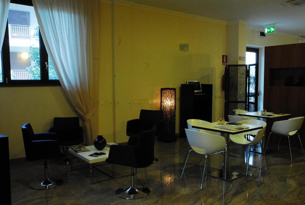 Hotel Iacone Chieti Ngoại thất bức ảnh