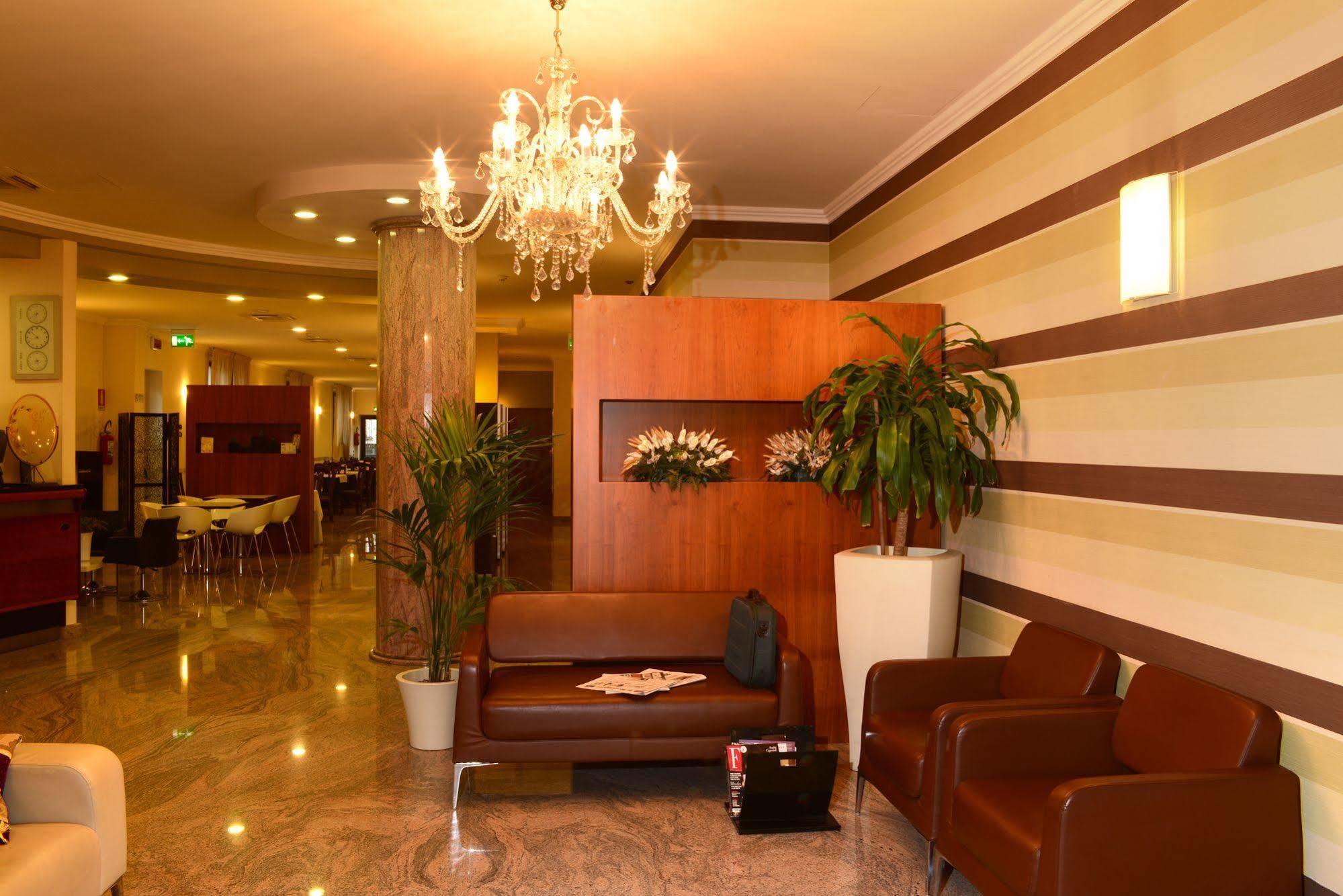 Hotel Iacone Chieti Ngoại thất bức ảnh