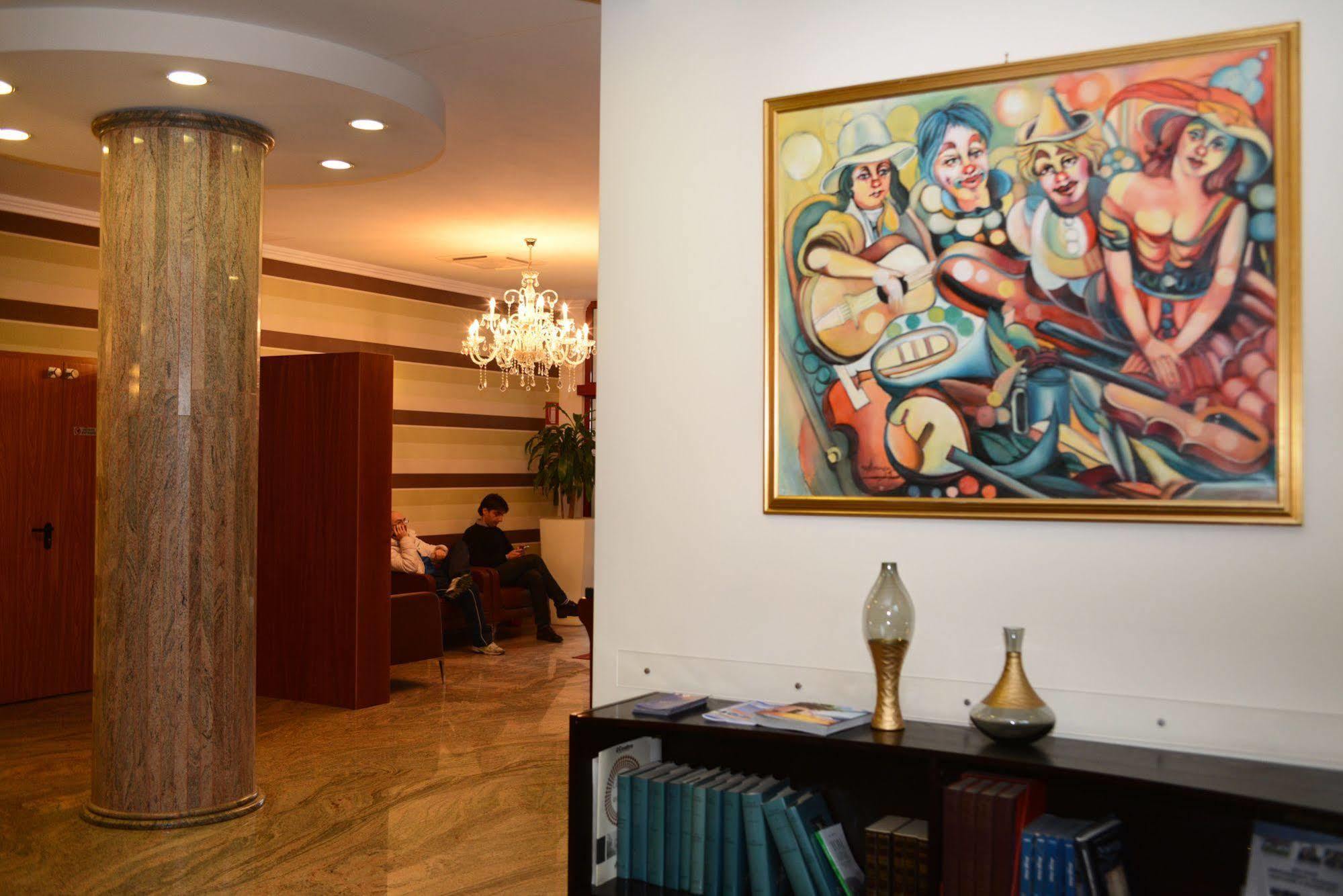 Hotel Iacone Chieti Ngoại thất bức ảnh